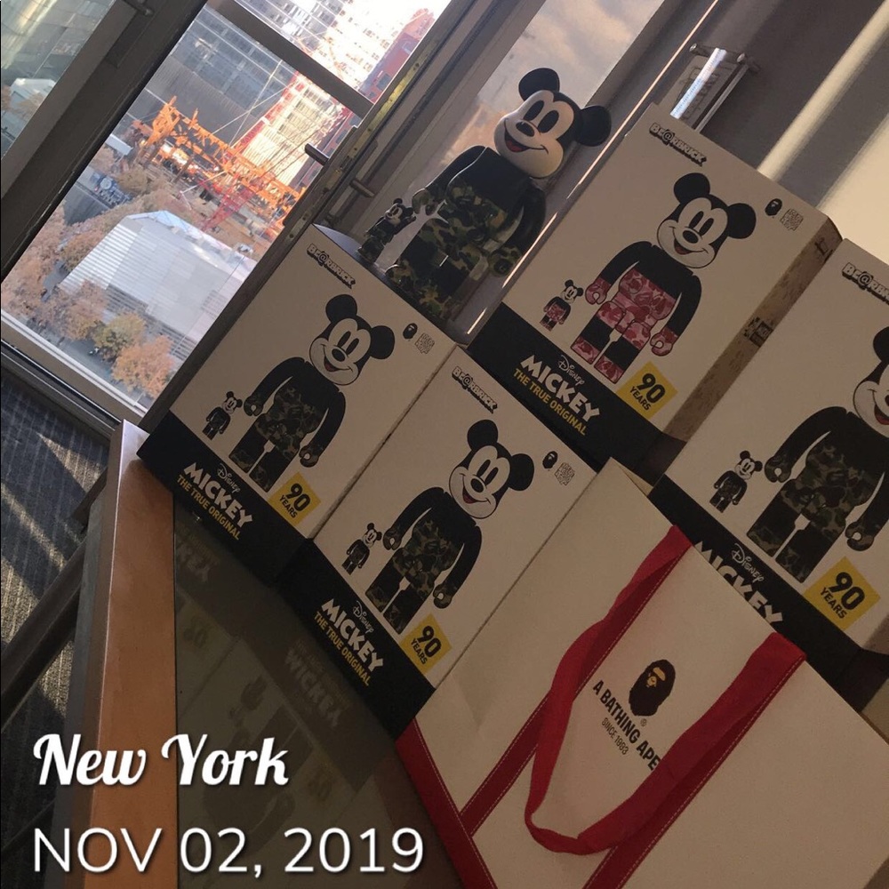 Be@rbrick x Bathing Ape     NWT - Picture 2 of 2